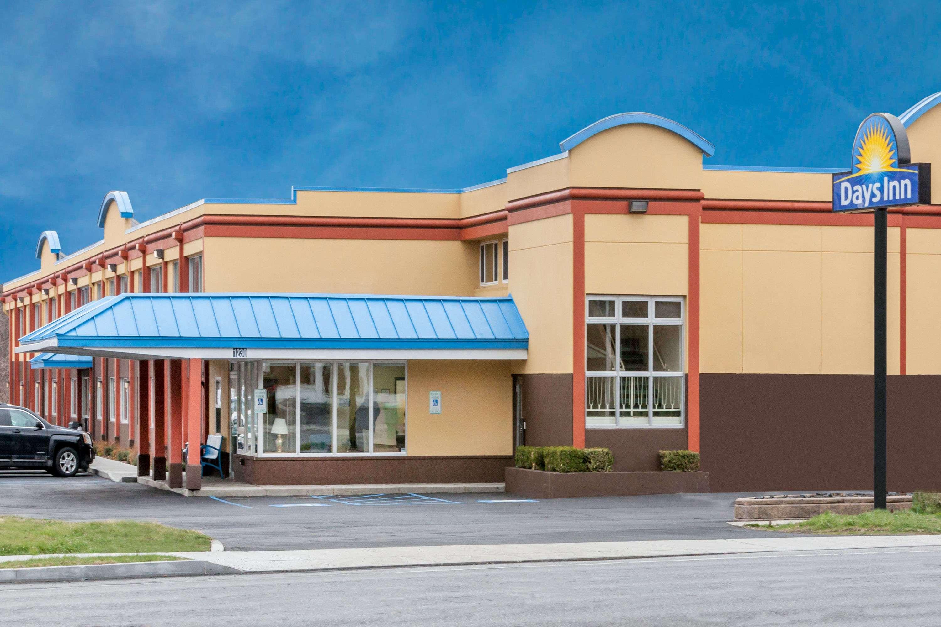 Days Inn By Wyndham Albany Suny Екстер'єр фото
